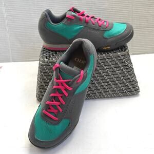 Giro Women's Petra VR Vibram Bicycle Shoes Gray/Aqua/Pink Size US 8.5 Cycle EUC